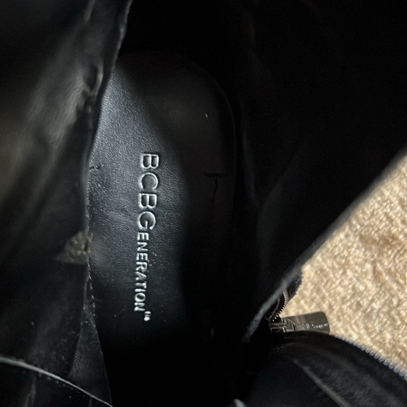 BCBGeneration black ankle lace up bootie - Picture 3 of 7